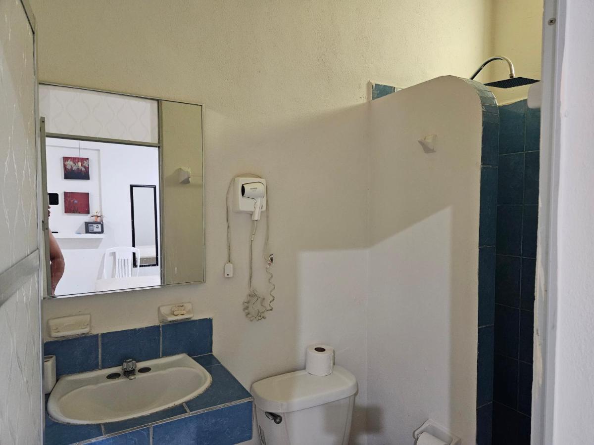 El Padrino Hostel Акумал Екстериор снимка