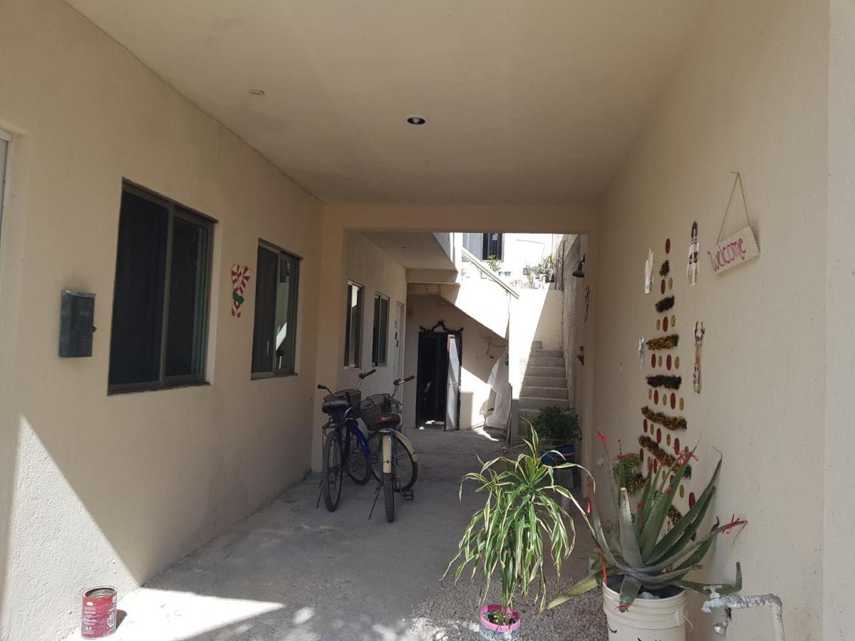 El Padrino Hostel Акумал Екстериор снимка
